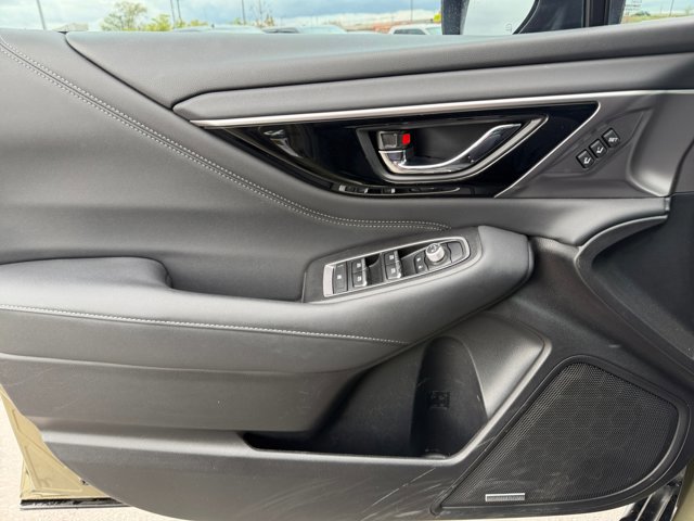 Used 2023 Subaru Outback Limited image 13