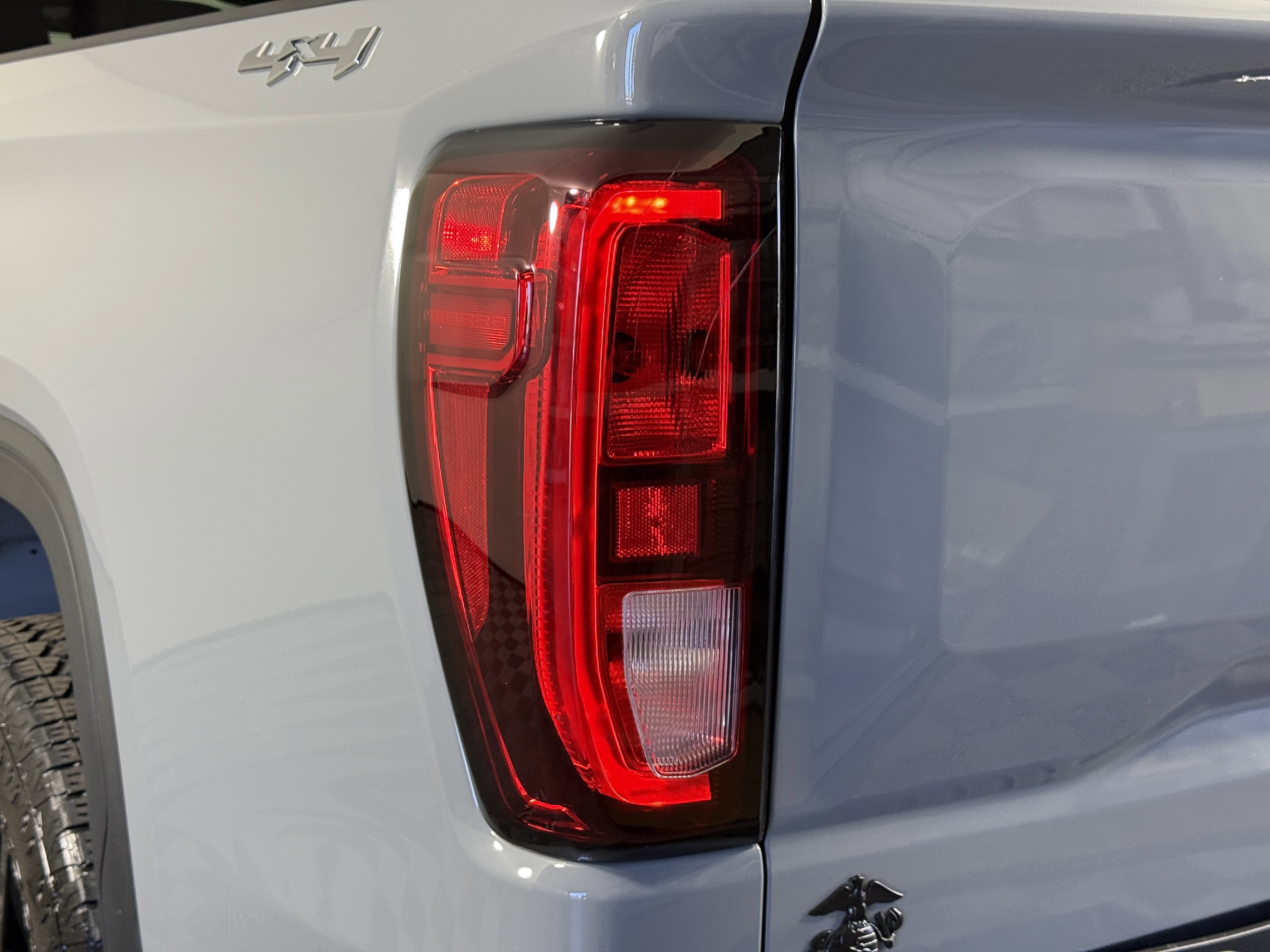 Used 2024 GMC Sierra 1500 Elevation image 8