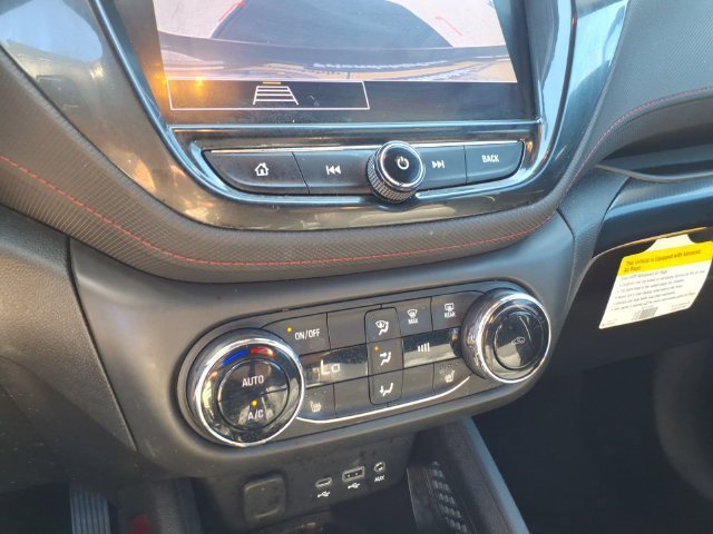 Used 2021 Chevrolet TrailBlazer RS w/ Sun and Liftgate Package AWD/4WD image 28