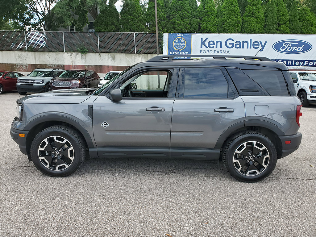 Certified 2022 Ford Bronco Sport Outer Banks w/ Tech Package AWD/4WD image 9