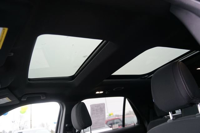 Certified 2018 Ford Explorer XLT w/ Equipment Group 201A image 14