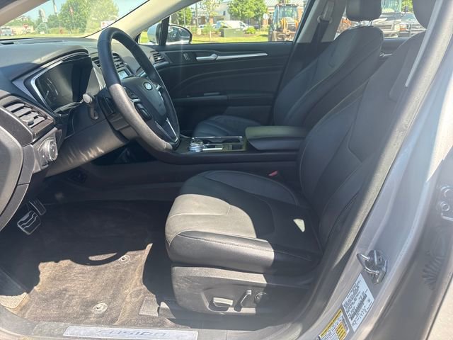 Certified 2017 Ford Fusion Titanium FWD image 10