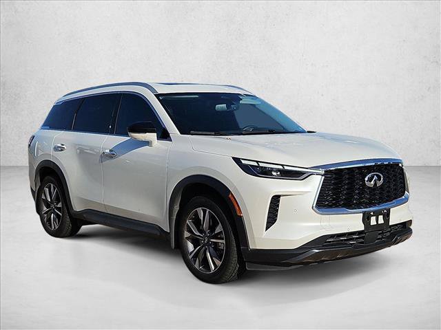 Used 2022 INFINITI QX60 Luxe w/ Cargo Package FWD image 3