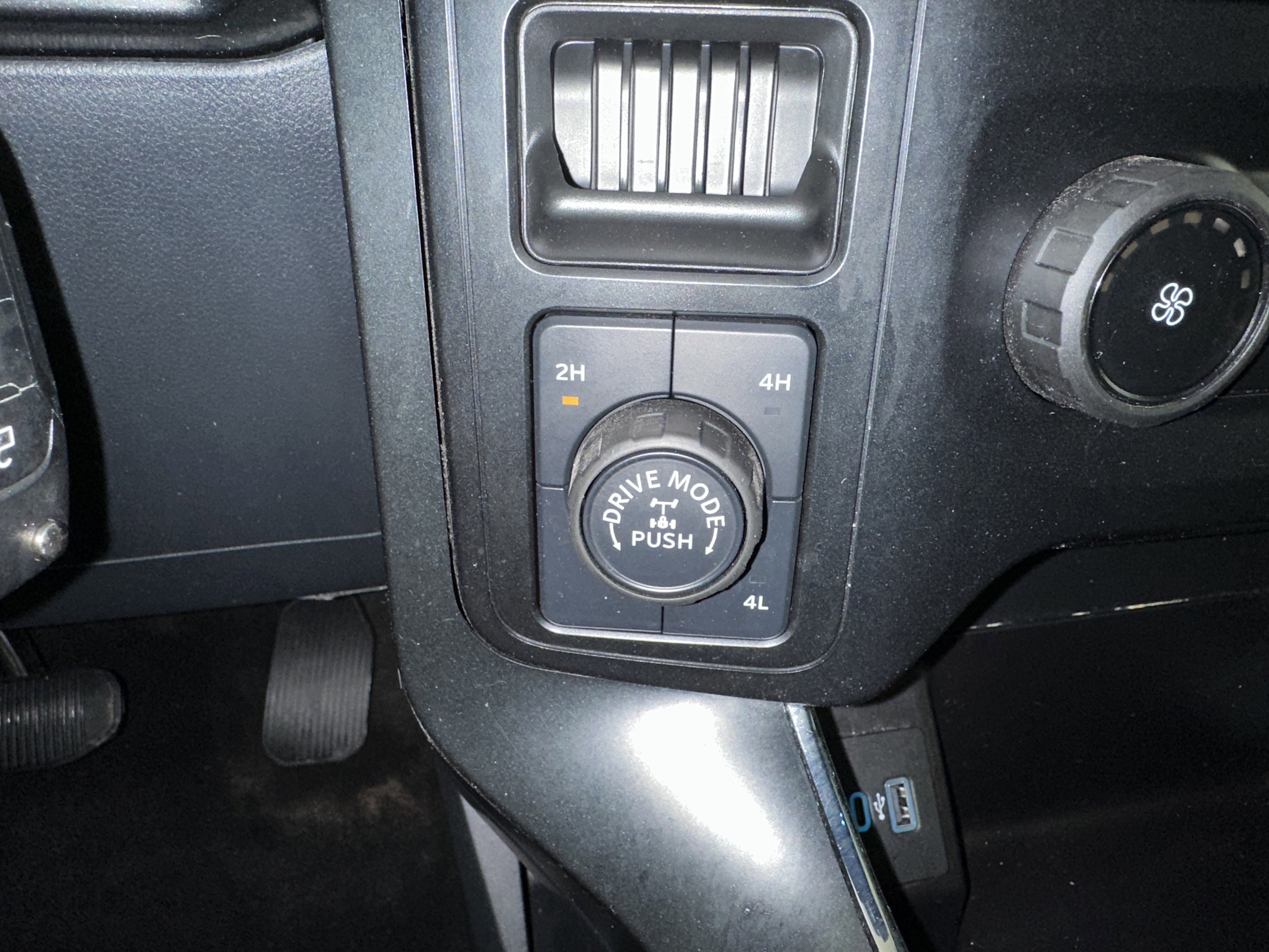 Certified 2023 Ford F150 XL w/ STX Appearance Package image 19