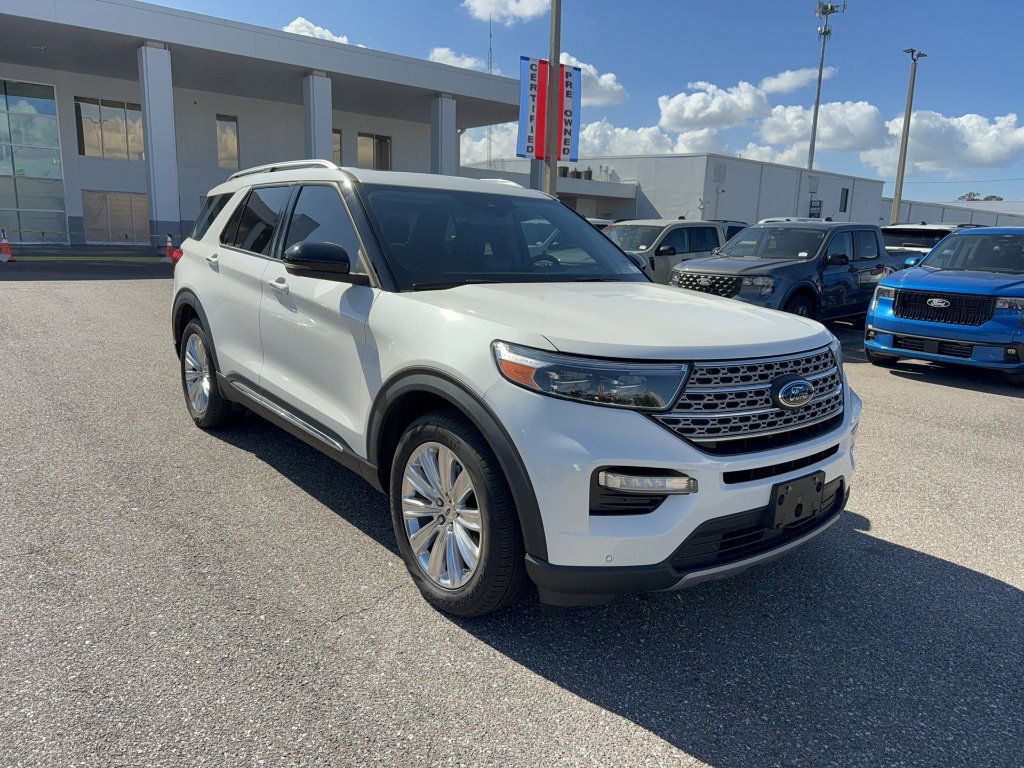 Certified 2022 Ford Explorer Limited w/ Limited Technology Package RWD image 5