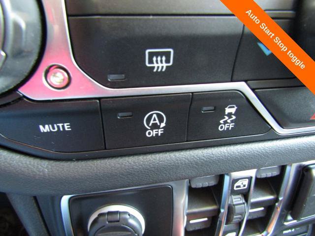 Used 2024 Jeep Gladiator Mojave AWD/4WD image 9