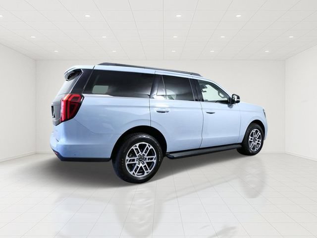 Certified 2025 Ford Expedition Active AWD/4WD image 6