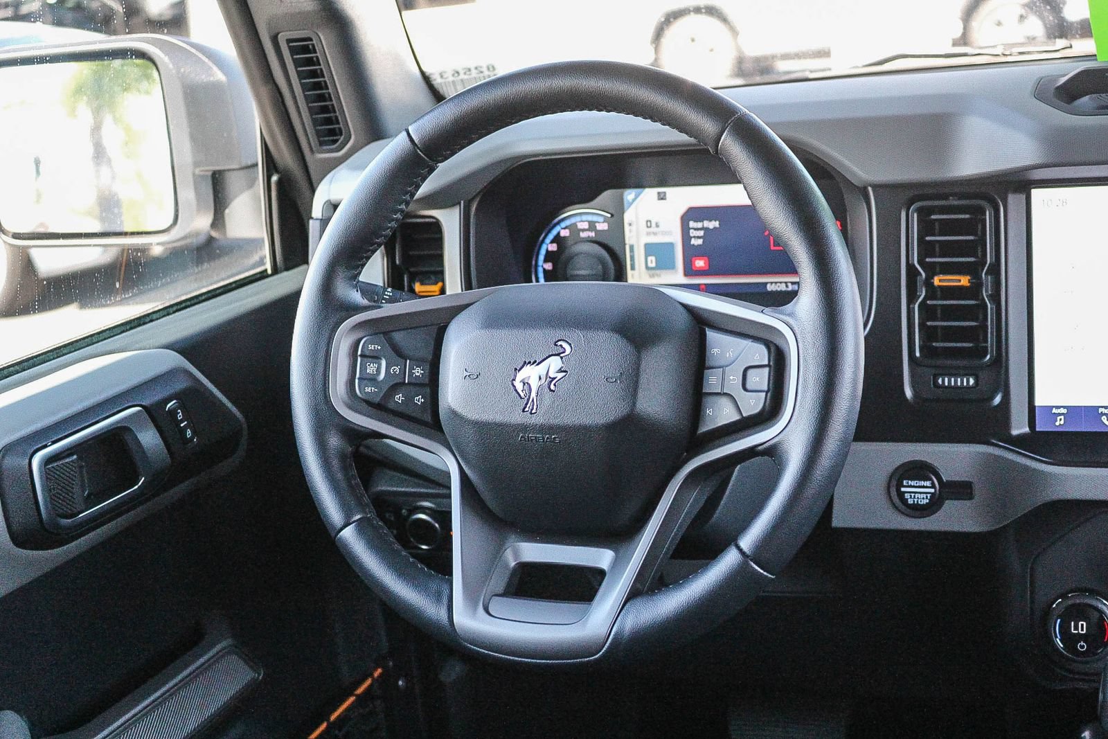 Certified 2023 Ford Bronco Badlands w/ Sasquatch Package AWD/4WD image 16