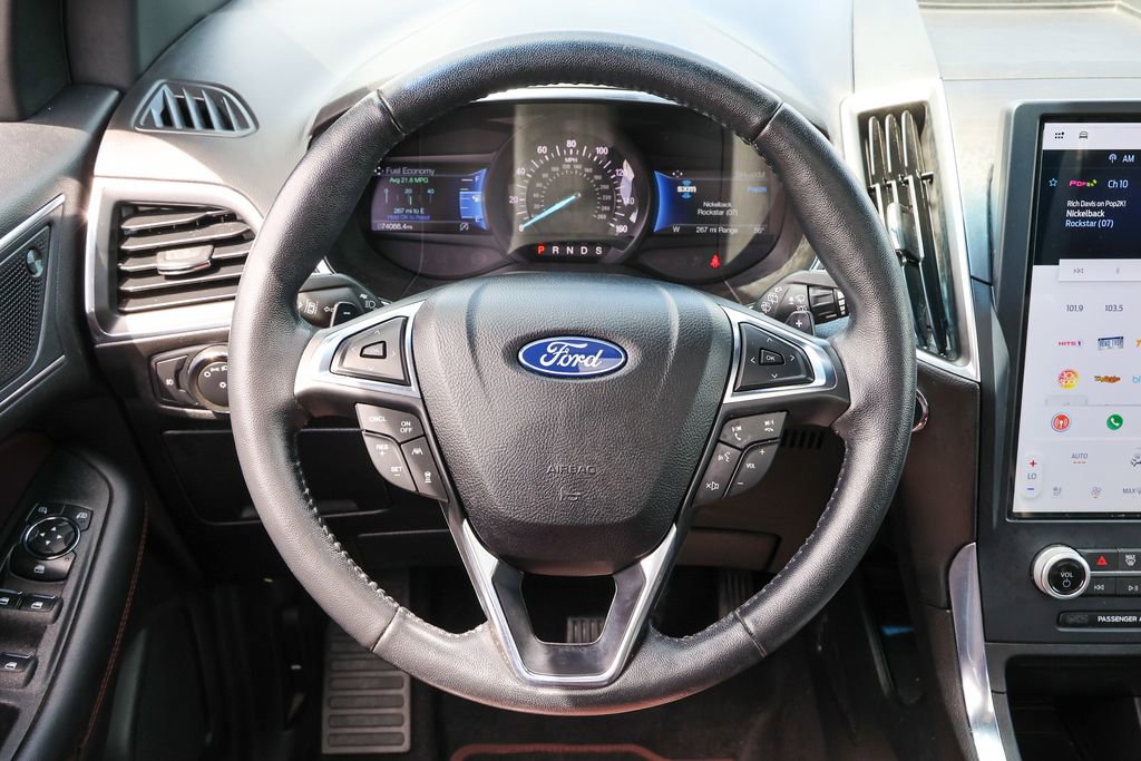 Certified 2021 Ford Edge Titanium w/ Equipment Group 301A AWD/4WD image 8