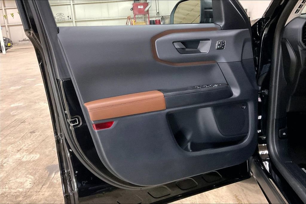 Certified 2023 Ford Bronco Sport Outer Banks w/ Tech Package image 22