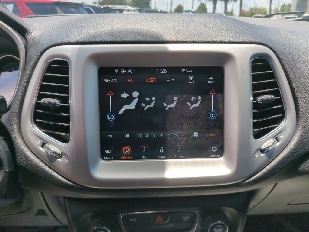 Used 2021 Jeep Compass Latitude w/ Sun and Sound Group FWD image 25