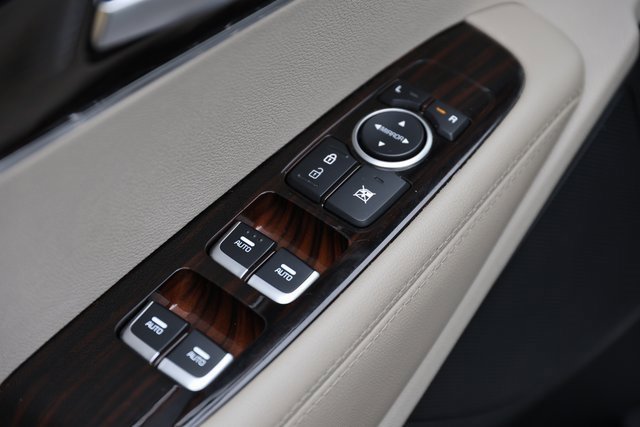 Used 2020 Kia Sorento EX image 18