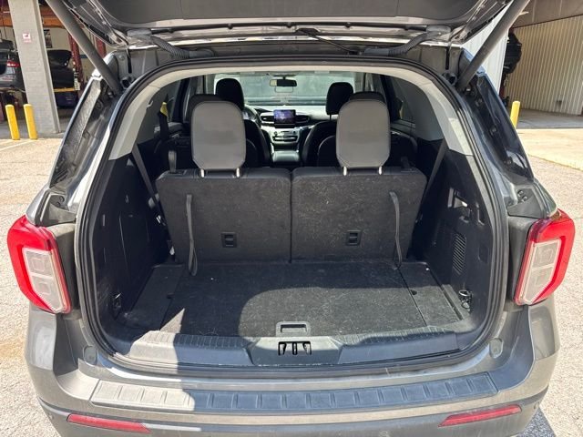 Certified 2021 Ford Explorer XLT w/ Equipment Group 202A RWD image 11