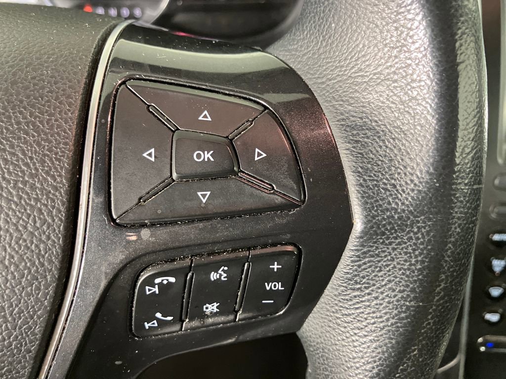 Certified 2019 Ford Explorer Limited w/ Class III Trailer Tow Package image 18