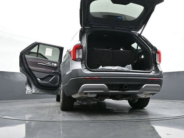Certified 2025 Ford Explorer Platinum image 48