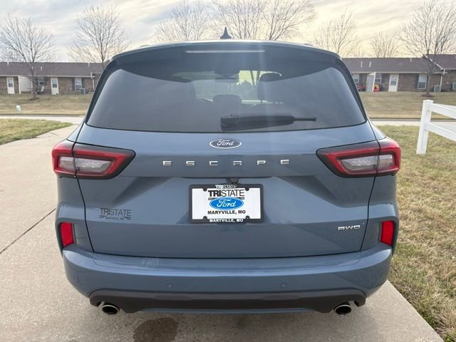 Certified 2024 Ford Escape ST-Line w/ Tech Pack #1 AWD/4WD image 3