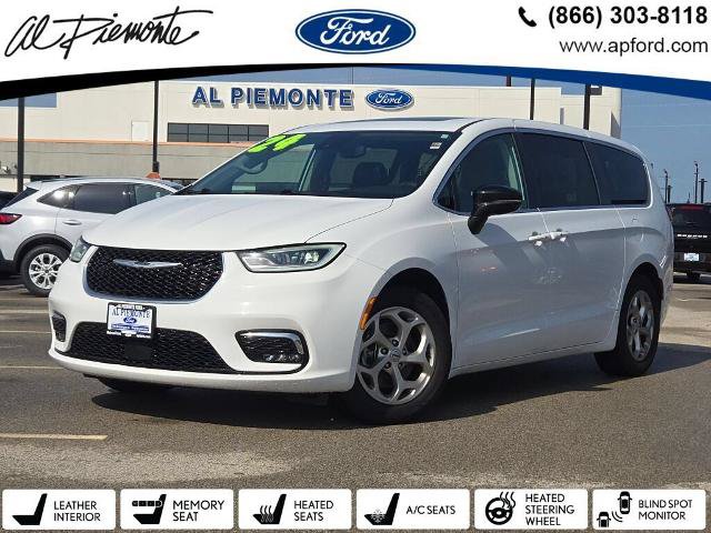 Used 2024 Chrysler Pacifica Limited