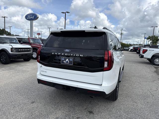 Certified 2025 Ford Expedition Active AWD/4WD image 14
