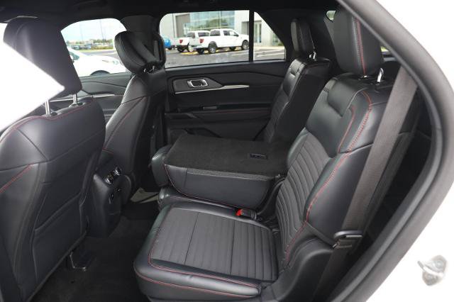 Certified 2025 Ford Explorer ST-Line w/ ST-Line Street Pack AWD/4WD image 28