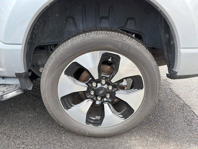 Certified 2022 Ford F150 Lightning Platinum image 26