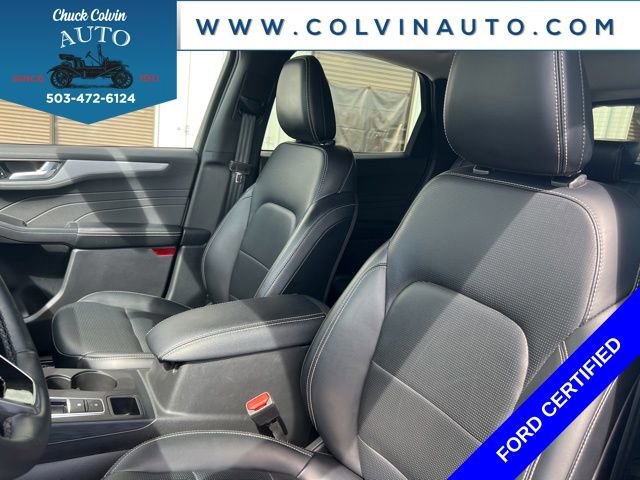 Certified 2025 Ford Escape Platinum image 17