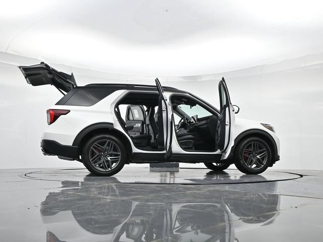 Certified 2025 Ford Explorer ST w/ Sun And Sound Package AWD/4WD image 63