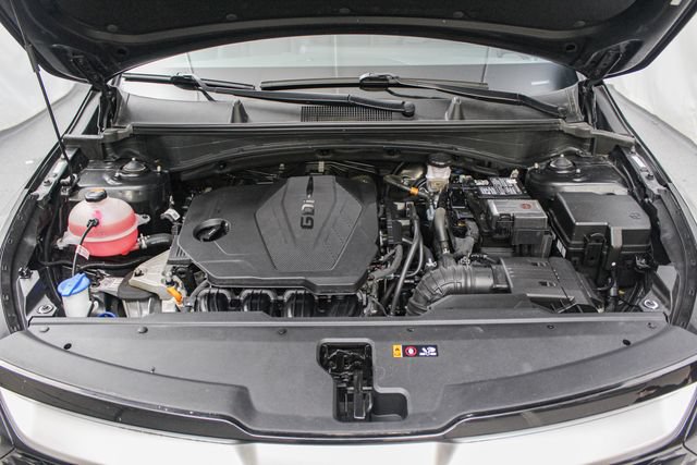 Used 2025 Kia Sportage EX FWD image 14