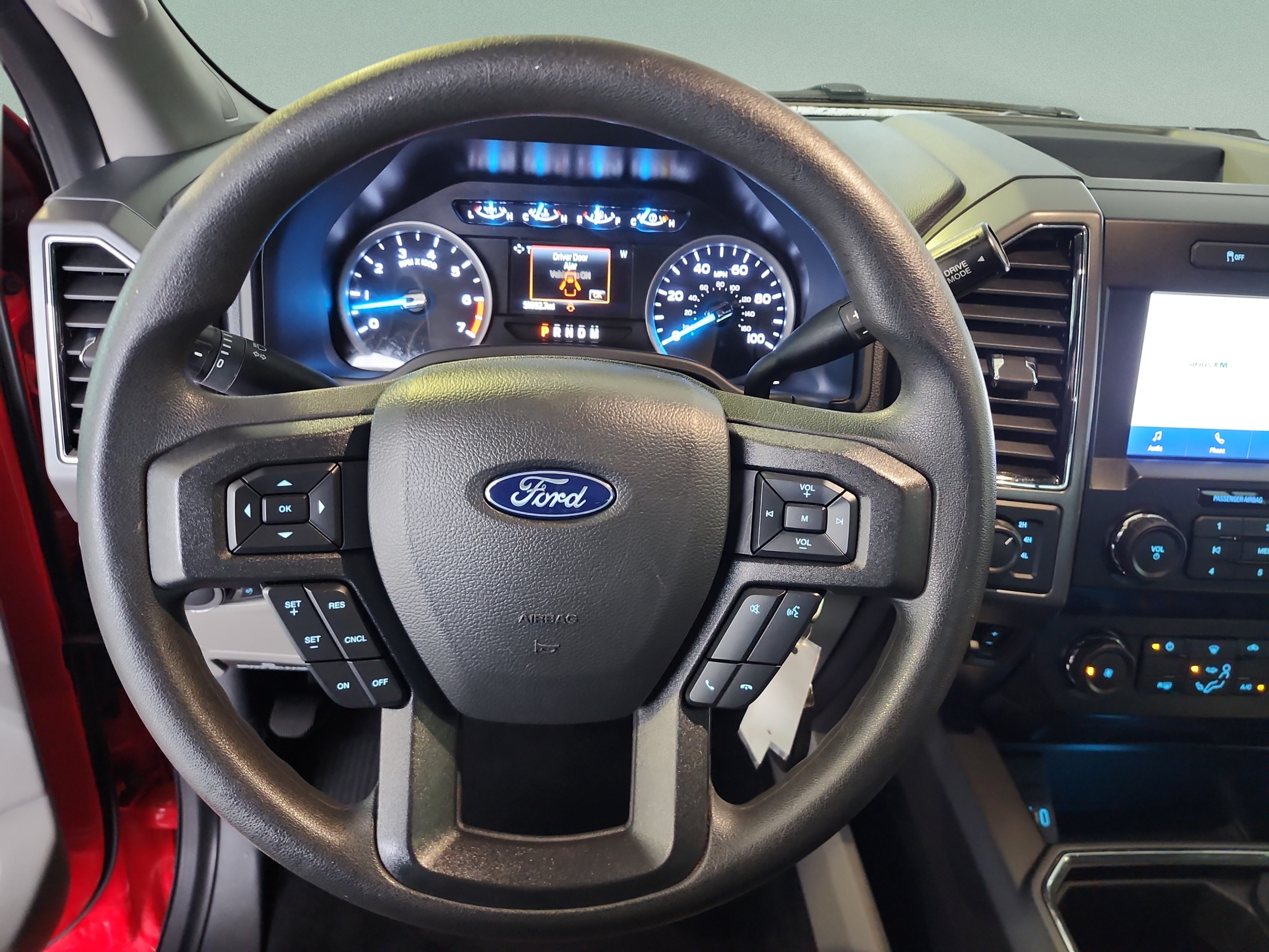 Certified 2022 Ford F250 XLT w/ Black Appearance Package AWD/4WD image 9