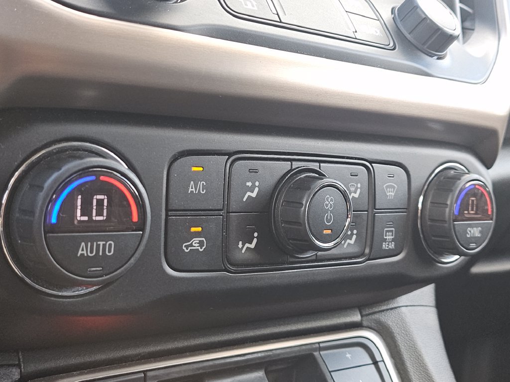 Used 2020 GMC Acadia Denali FWD image 33