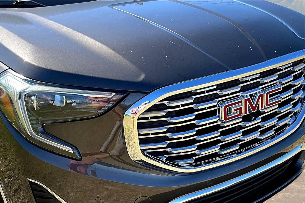 Used 2020 GMC Terrain Denali w/ Denali Premium Package FWD image 35