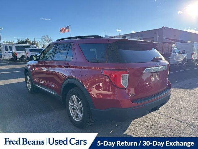 Certified 2022 Ford Explorer XLT w/ Class IV Trailer Tow Package image 3