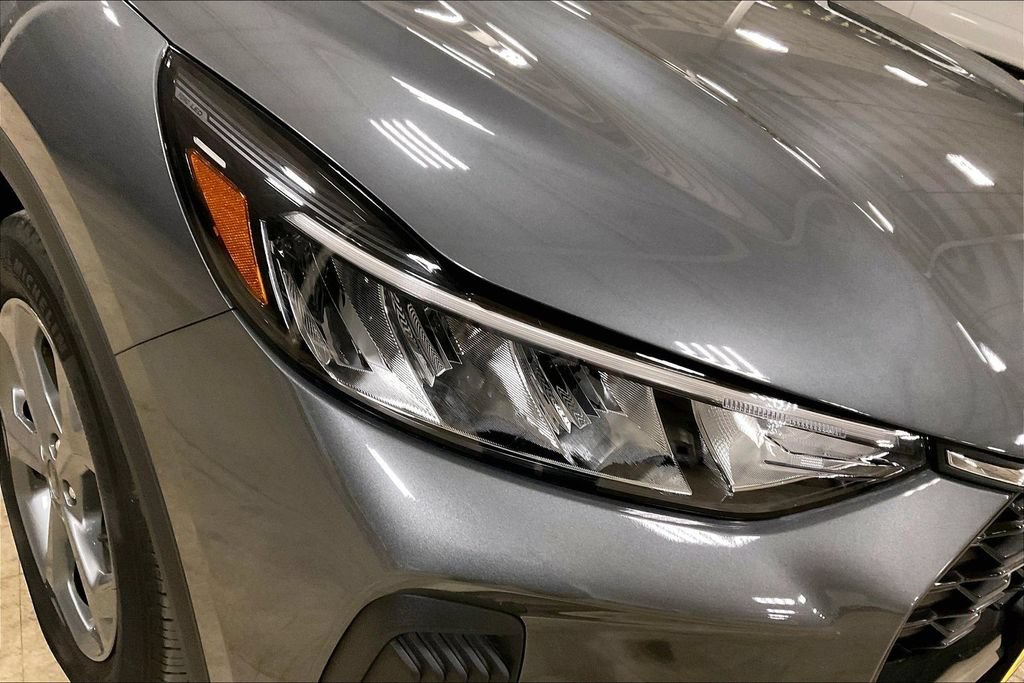 Certified 2025 Ford Escape ST-Line AWD/4WD image 26