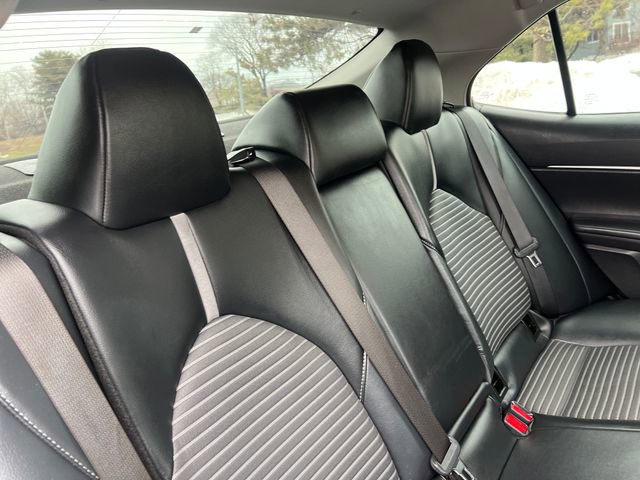 Used 2021 Toyota Camry SE image 32