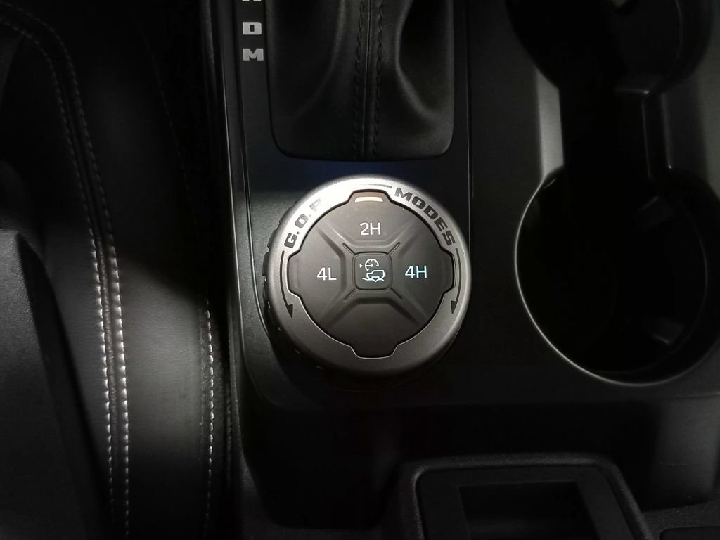 Certified 2025 Ford Bronco Outer Banks AWD/4WD image 24