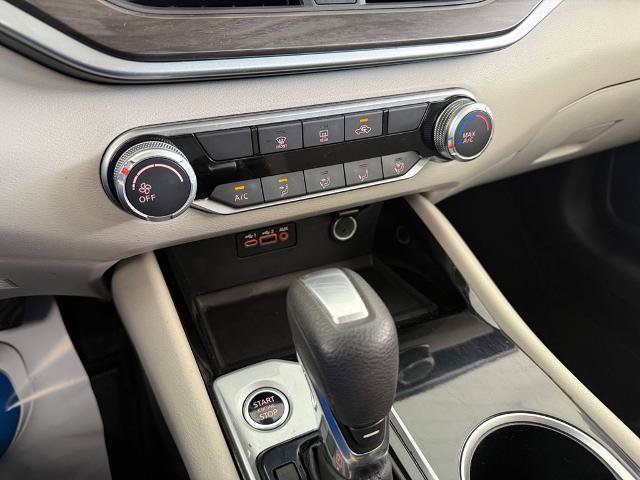 Used 2024 Nissan Altima 2.5 SV FWD image 15