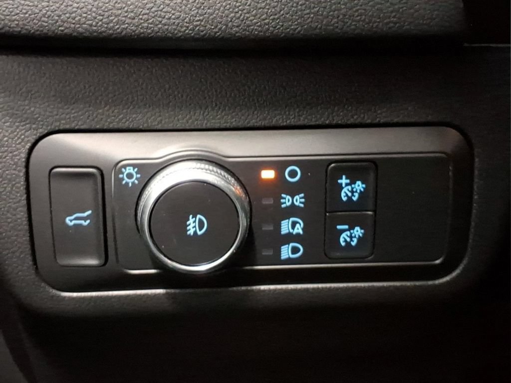 Certified 2020 Ford Escape SEL AWD/4WD image 17
