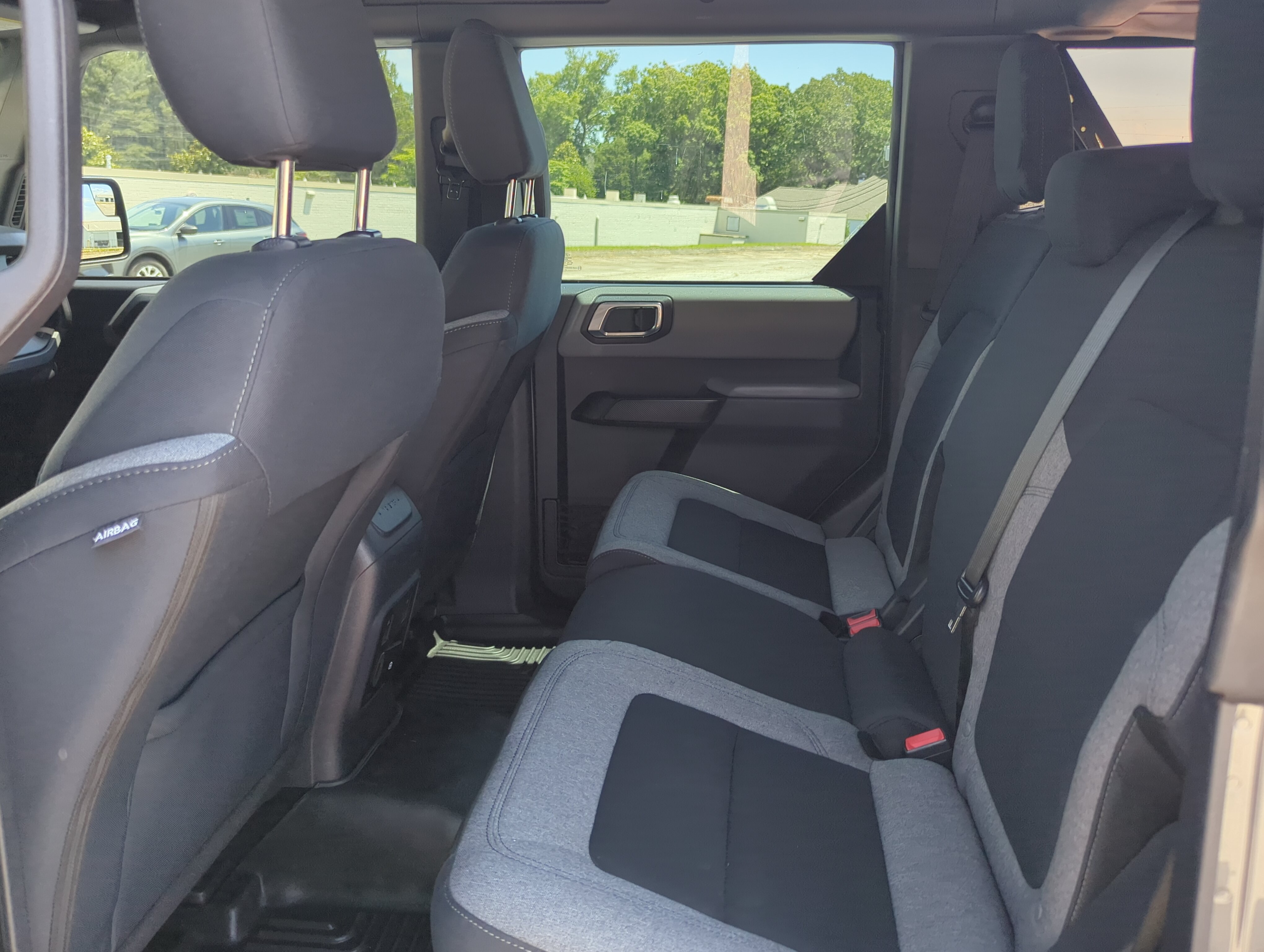 Certified 2022 Ford Bronco 4-Door w/ Sasquatch Package AWD/4WD image 12