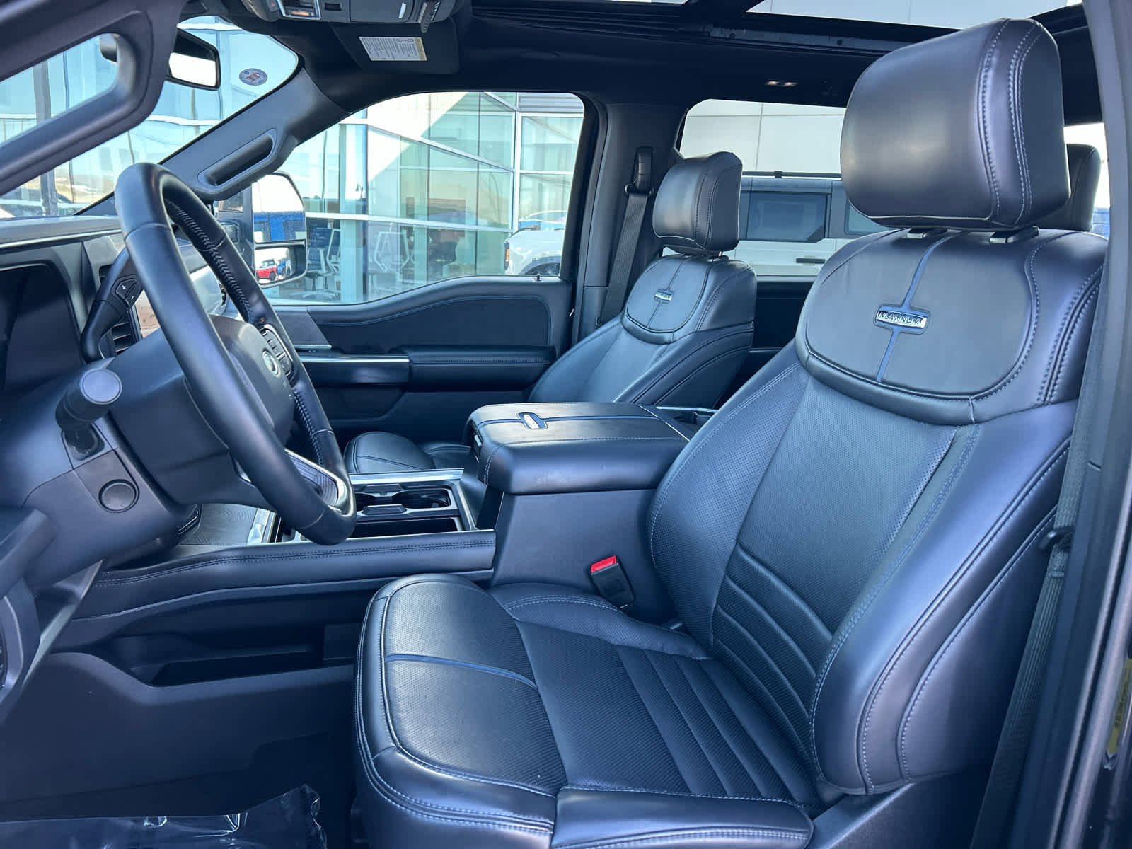 Certified 2025 Ford F350 Platinum image 29