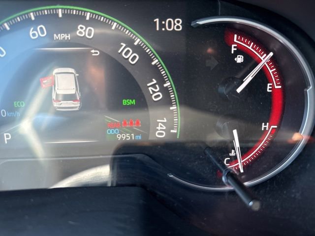 Used 2025 Toyota RAV4 XLE AWD/4WD image 18