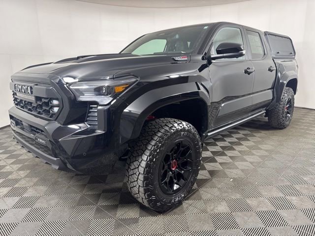 Used 2024 Toyota Tacoma TRD Pro AWD/4WD image 8