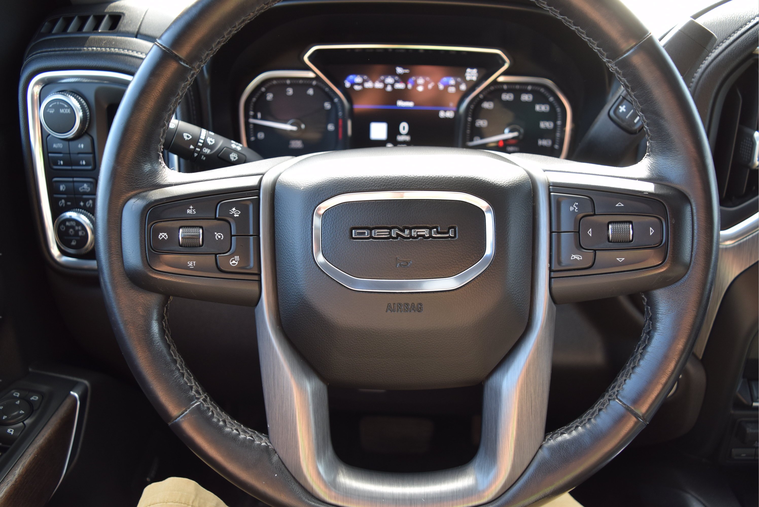 Used 2021 GMC Sierra 1500 Denali w/ Driver Alert Package II AWD/4WD image 13