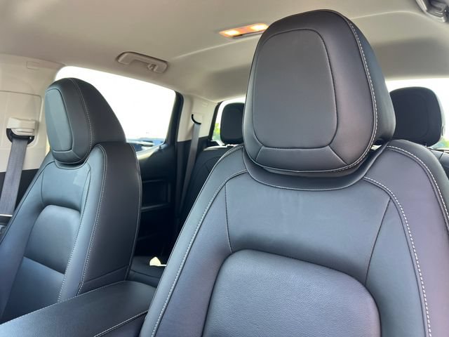 Used 2022 GMC Canyon Elevation w/ Elevation Premium Package AWD/4WD image 17