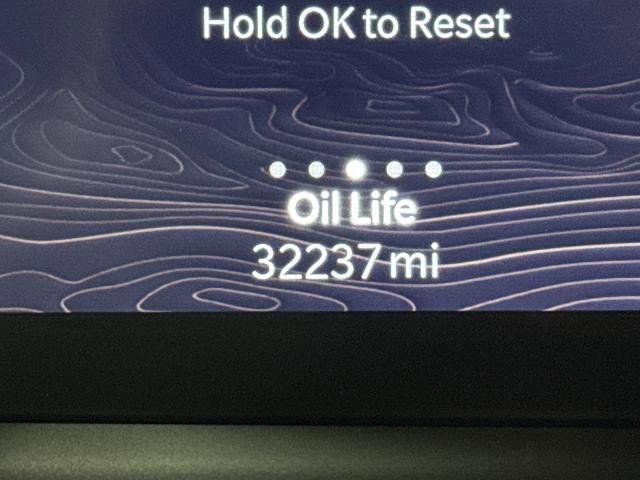 Used 2023 Jeep Grand Cherokee L Limited w/ Black Appearance Package image 20