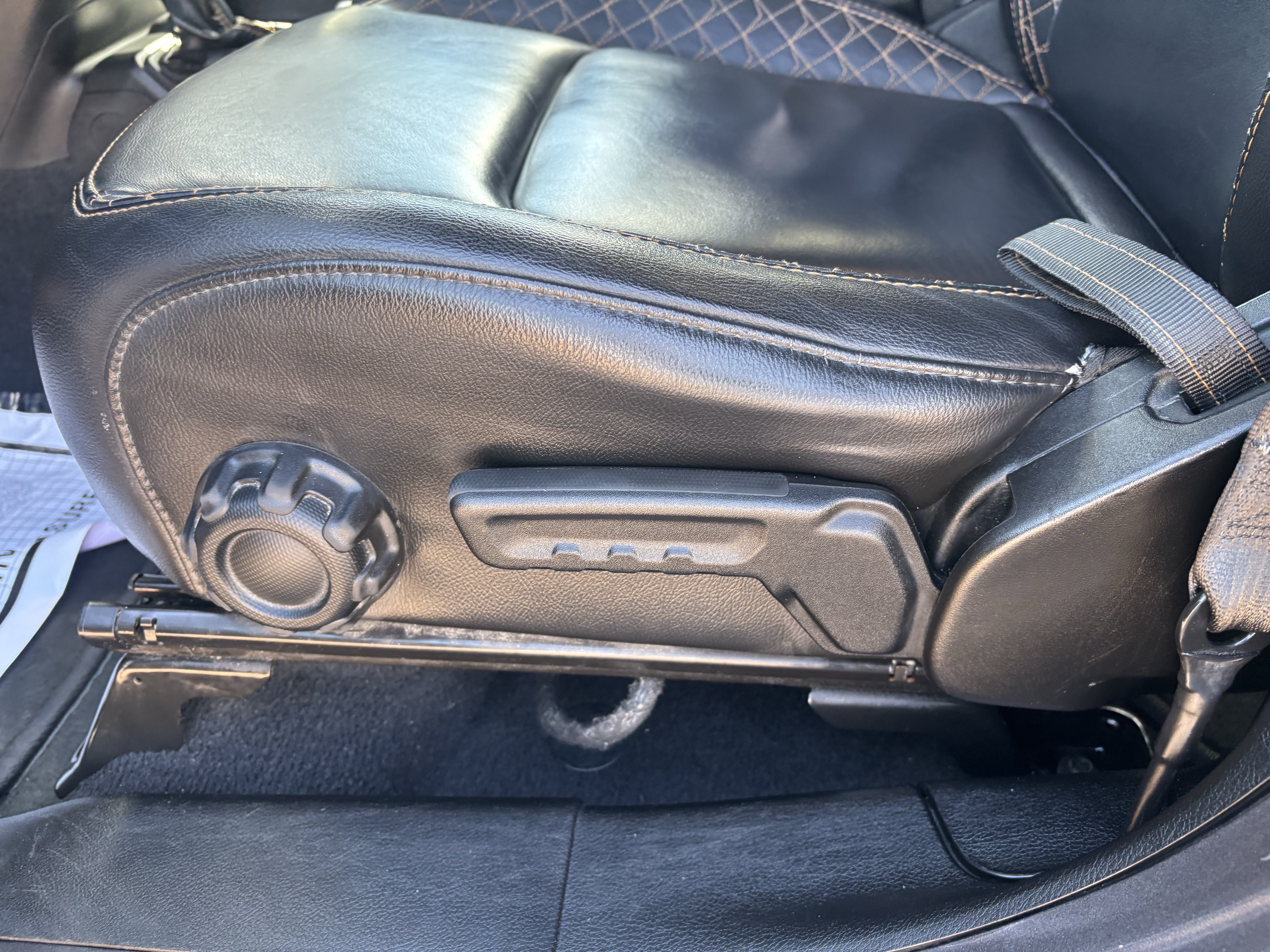 Used 2021 Jeep Wrangler Unlimited Sahara AWD/4WD image 11