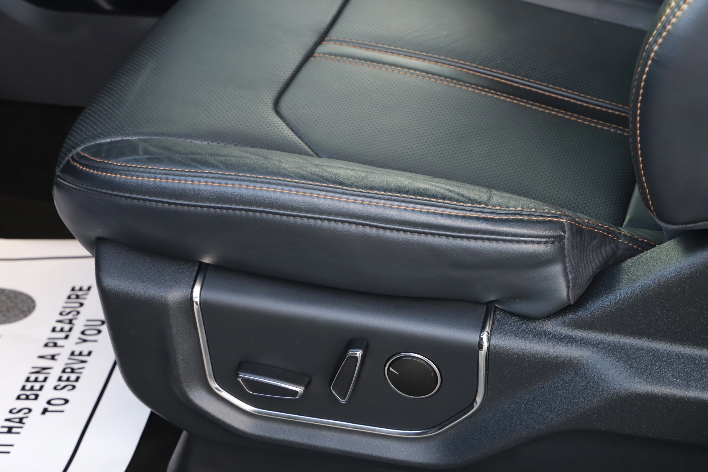 Certified 2023 Ford Expedition Platinum image 16