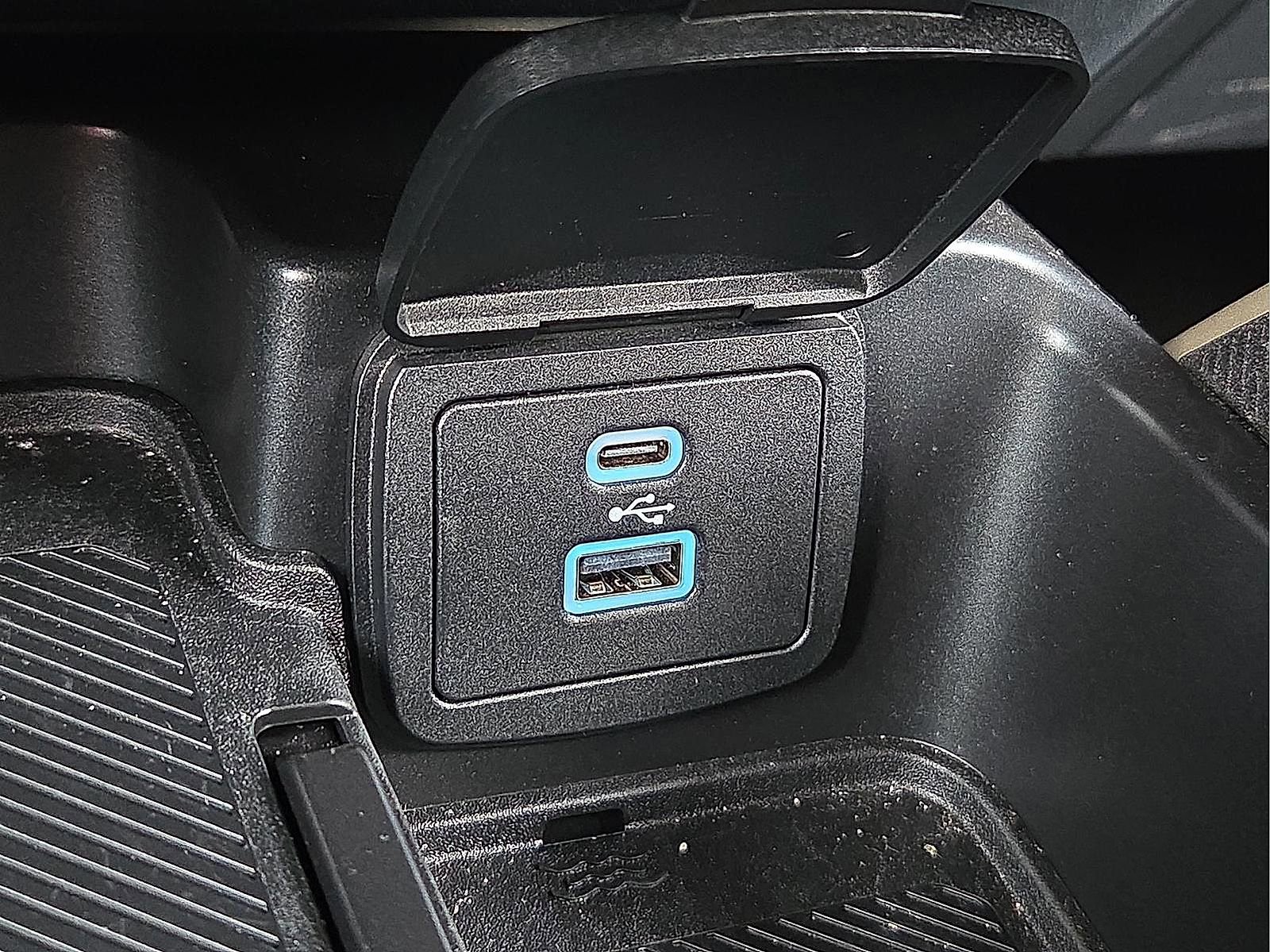 Certified 2025 Ford Bronco Badlands AWD/4WD image 19