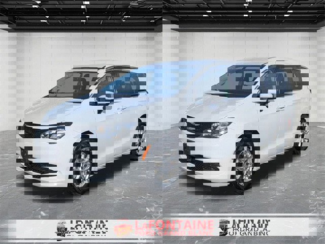 Used 2022 Chrysler Voyager LX