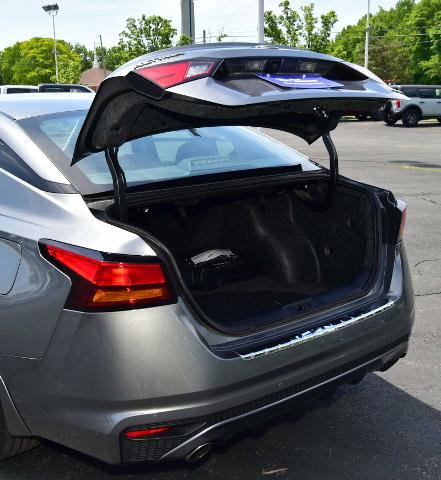 Used 2023 Nissan Altima 2.5 SL AWD/4WD image 9