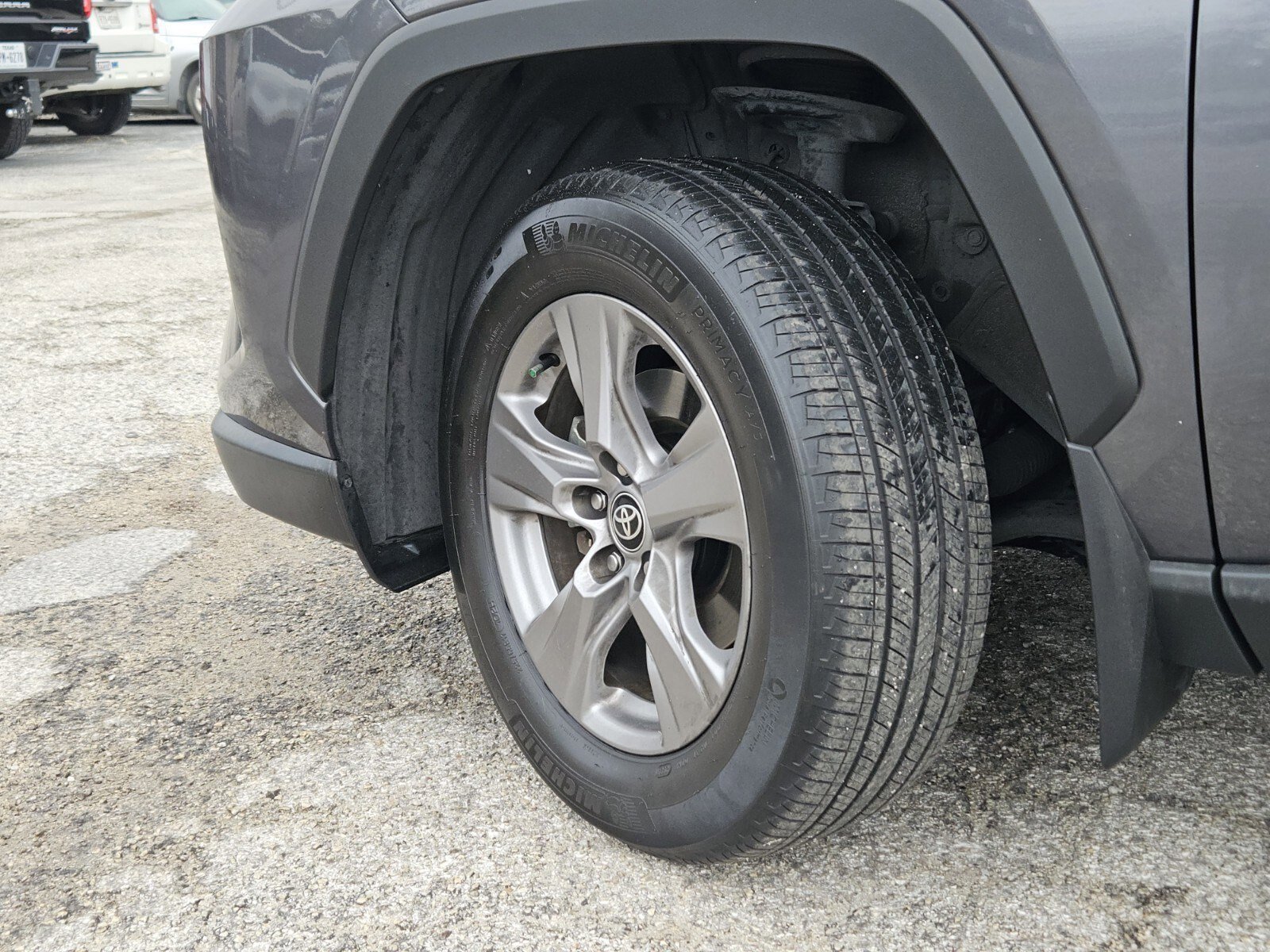 Used 2023 Toyota RAV4 XLE image 34