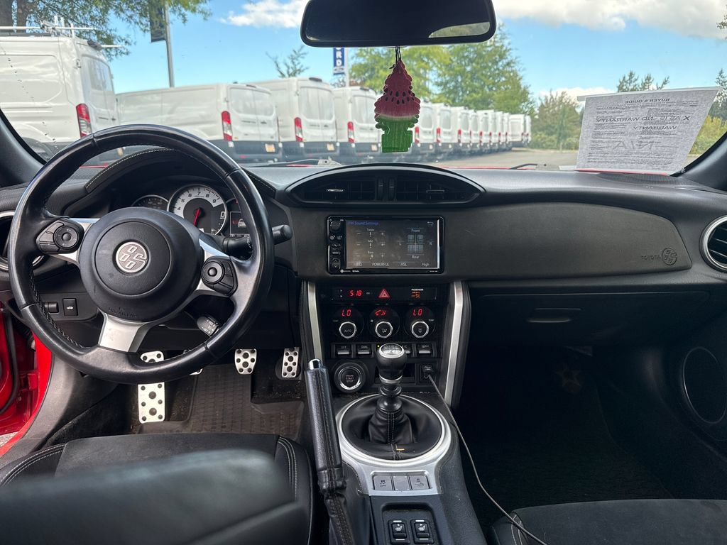 Used 2019 Toyota 86 RWD image 6